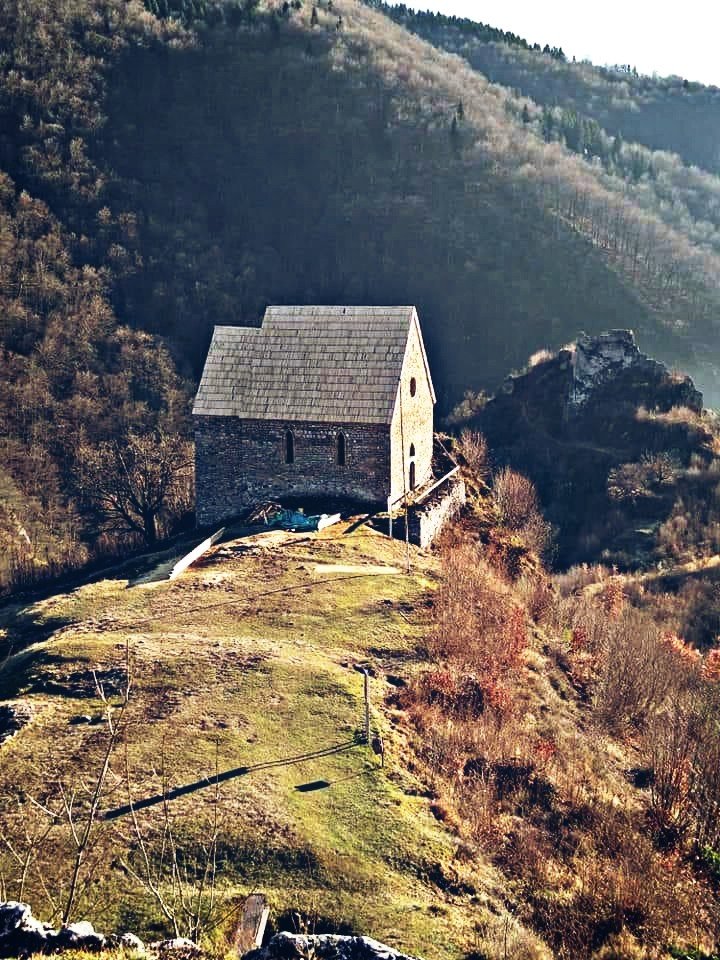 Bobovac Castle Sideview