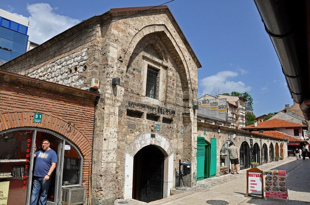 One of the entrances in Gazi Husrev Bey’s Bezistan