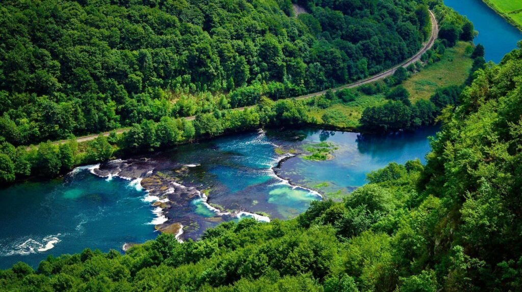 Parts of the rivers Una and Unac make up one of the largest fly fishing areas in Europe