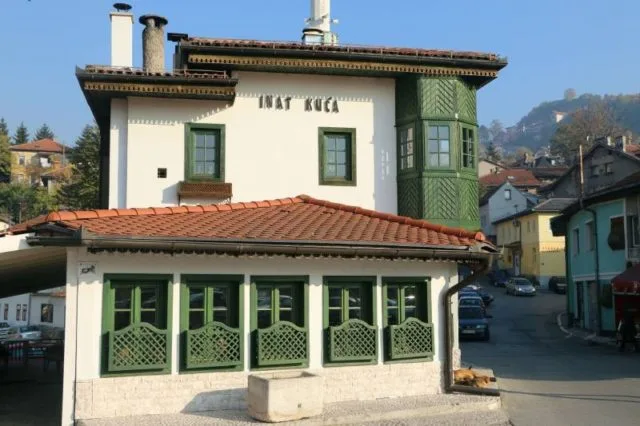 Where to eat in Sarajevo (Inat Kuća/ Spite House)