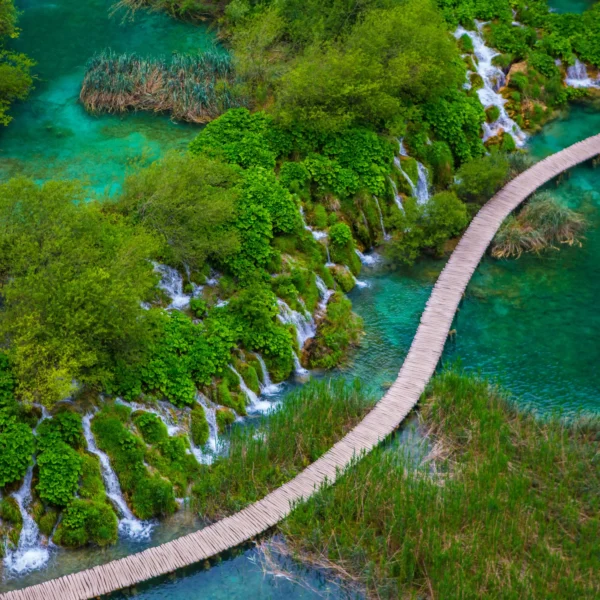 croatia (plitvice lakes national park)